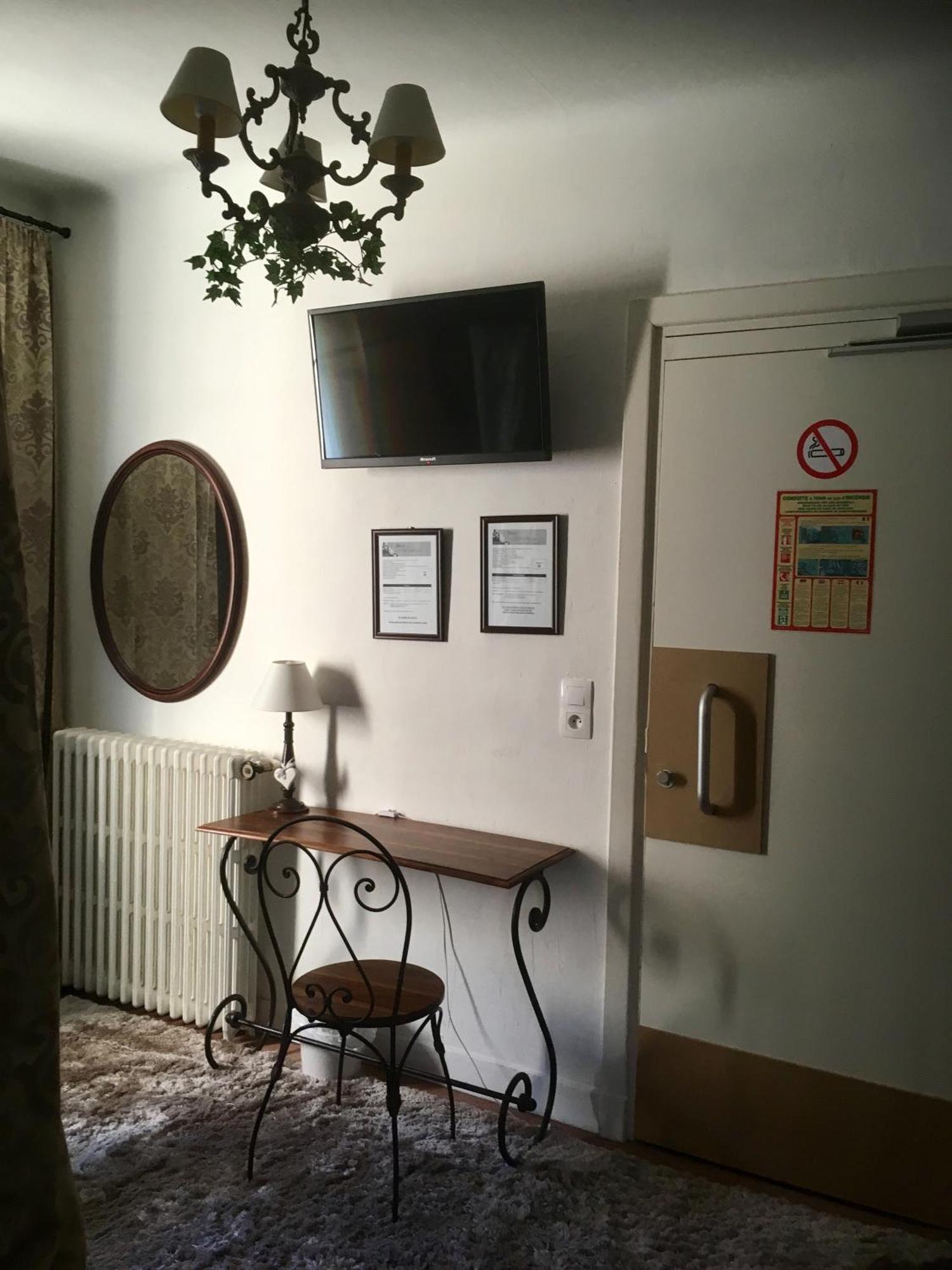 Hotel Boutique Saint-Louis Lisieux Dış mekan fotoğraf