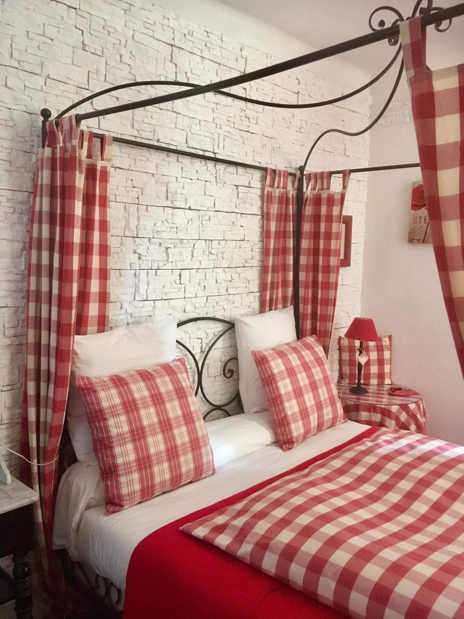 Hotel Boutique Saint-Louis Lisieux Dış mekan fotoğraf