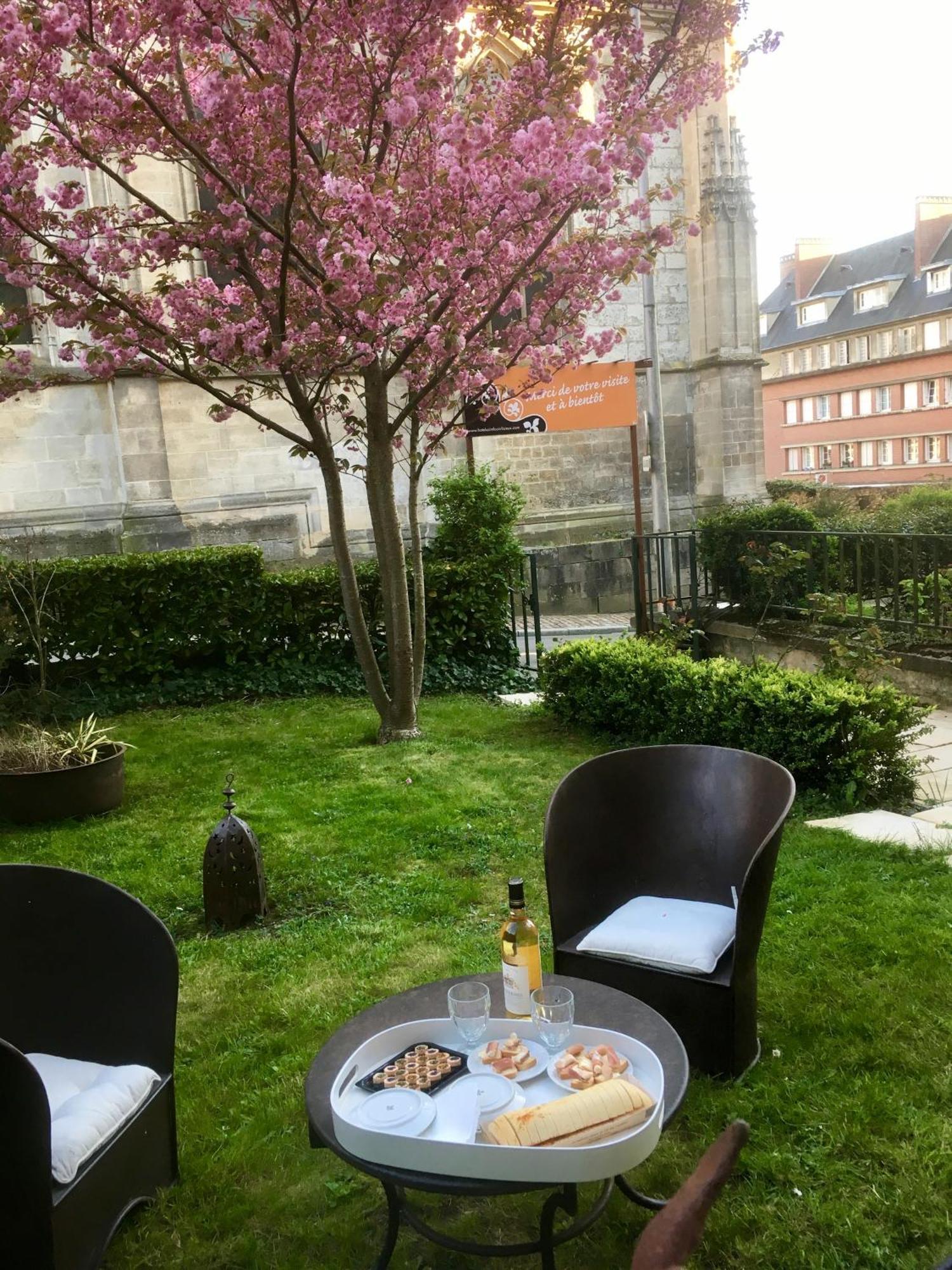 Hotel Boutique Saint-Louis Lisieux Dış mekan fotoğraf